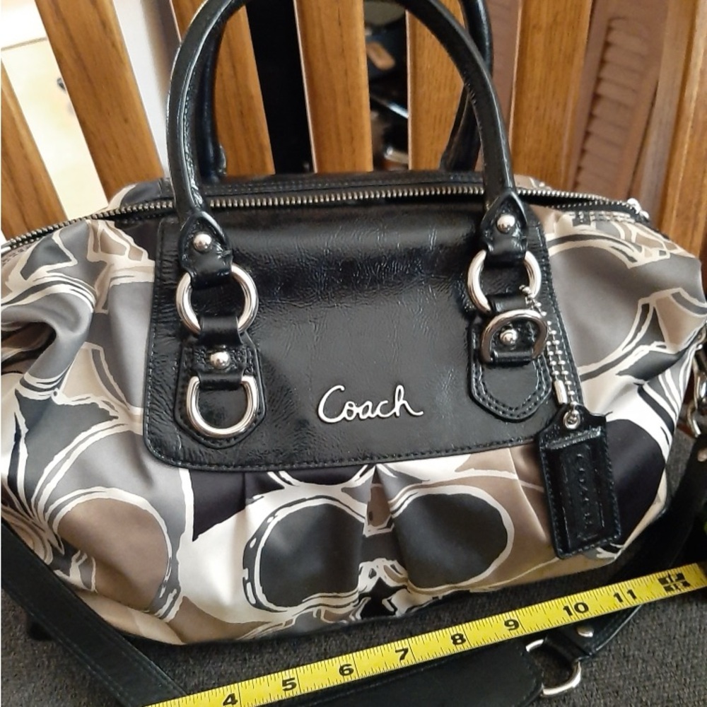 Womens coach purse
